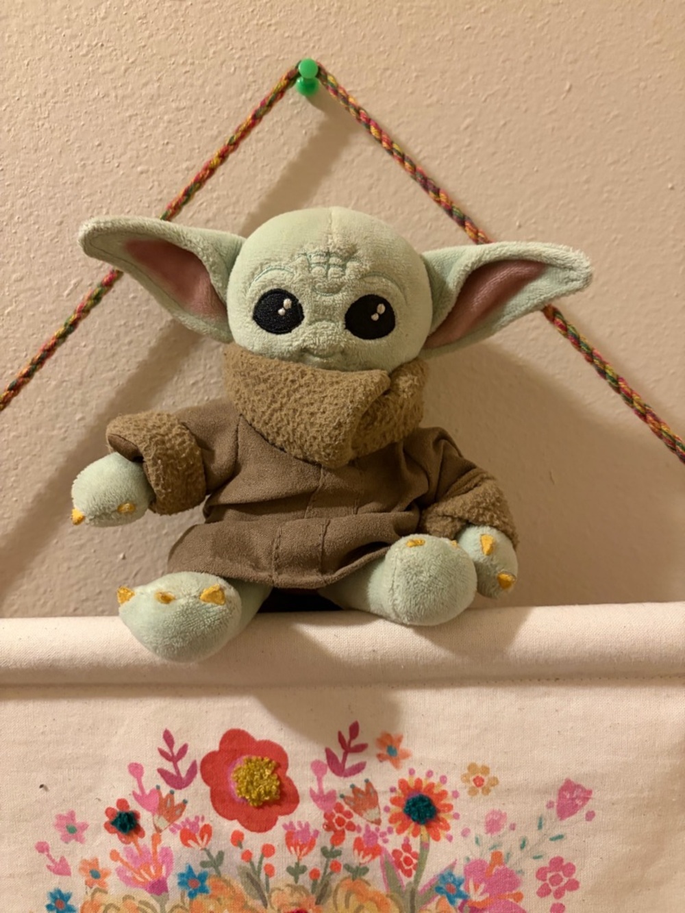 STAR WARS DISNEY—The Mandalorian Grogu (Baby Yoda)